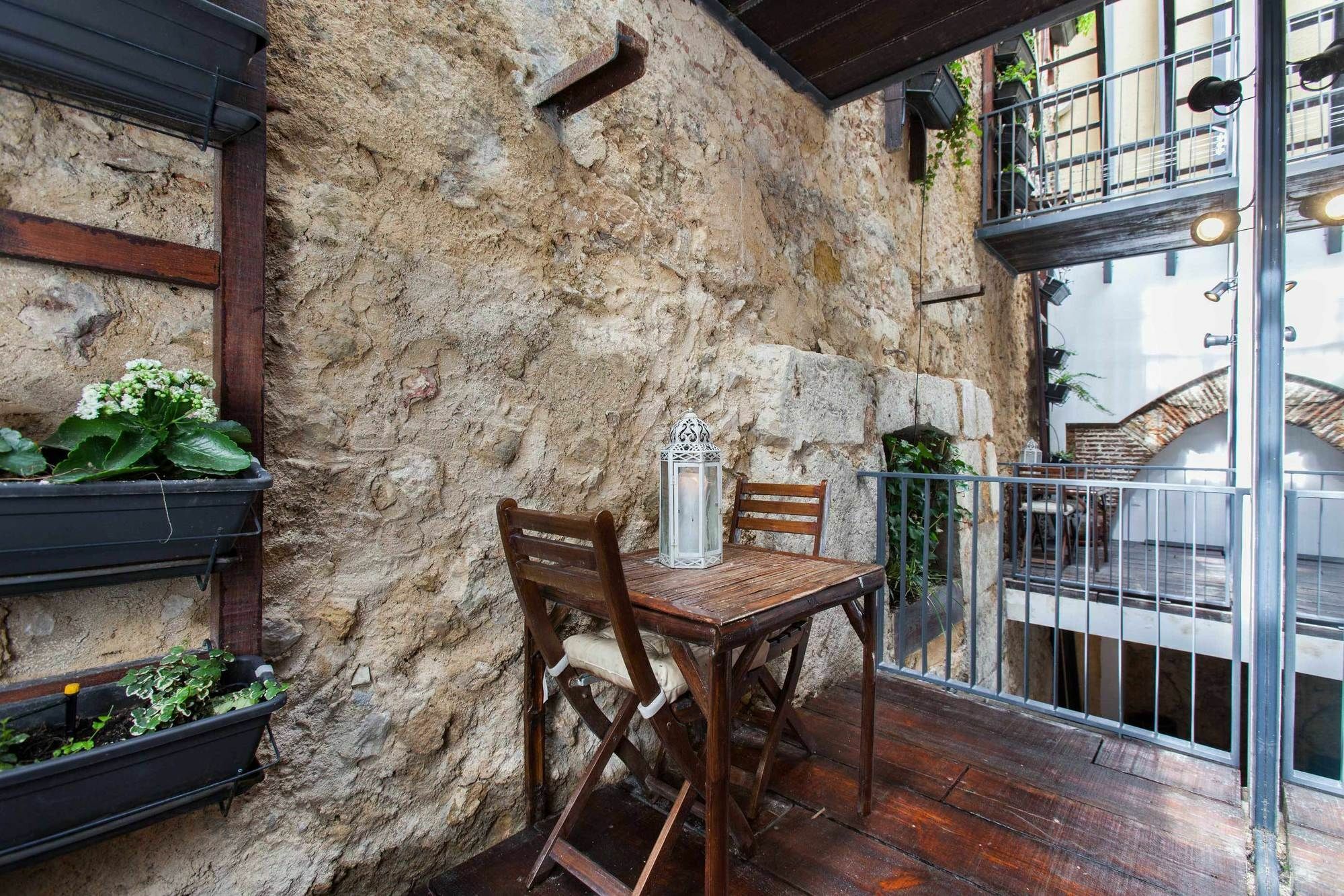 The Old Stables Chiado Apartments Lisboa Exterior foto